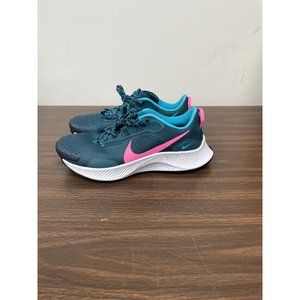 Nike Women's Pegasus Trail 3 Running Shoes in Dark Teal/Pink - Size 7.5